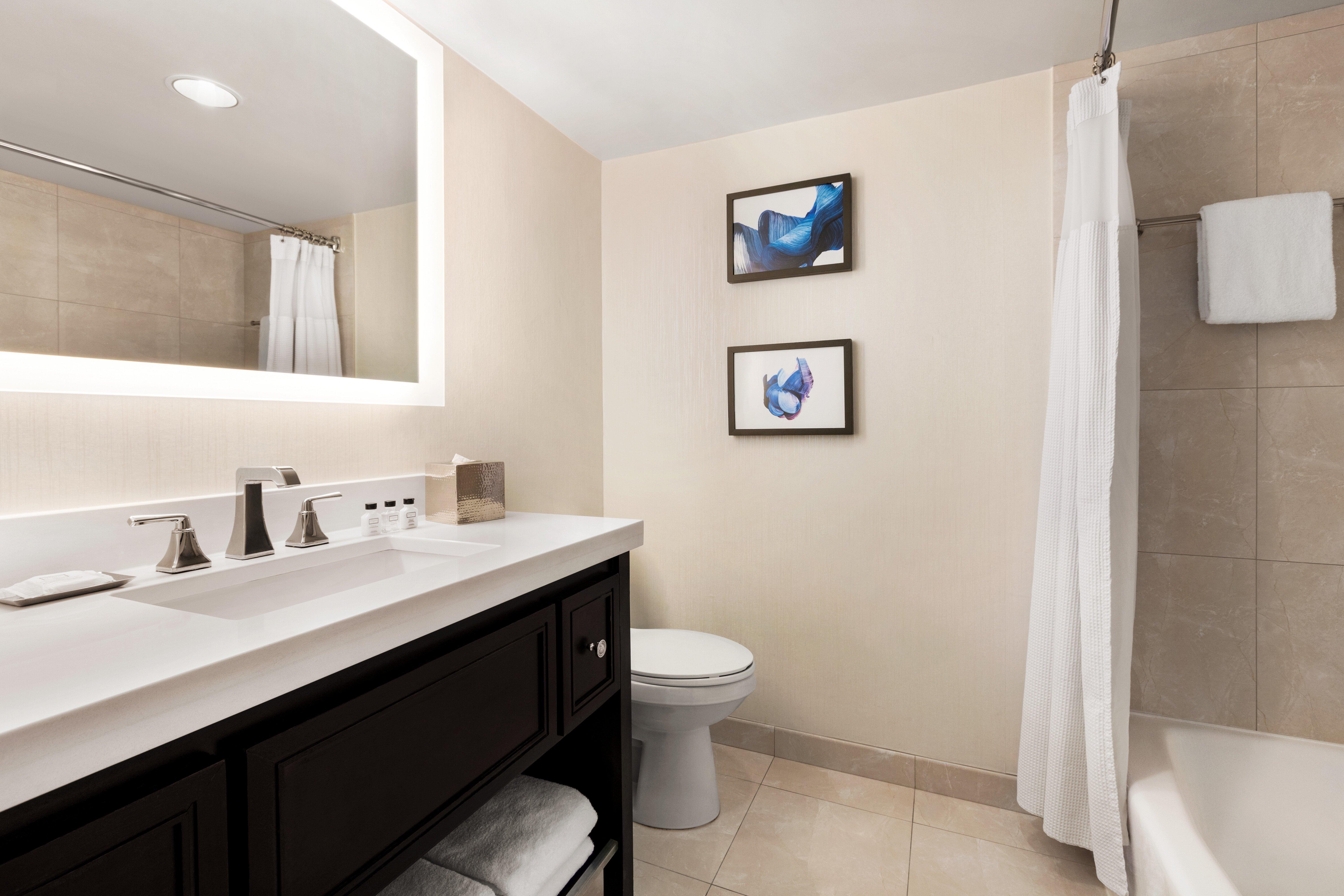 Crowne Plaza Philadelphia King Of Prussia Hotel Екстериор снимка