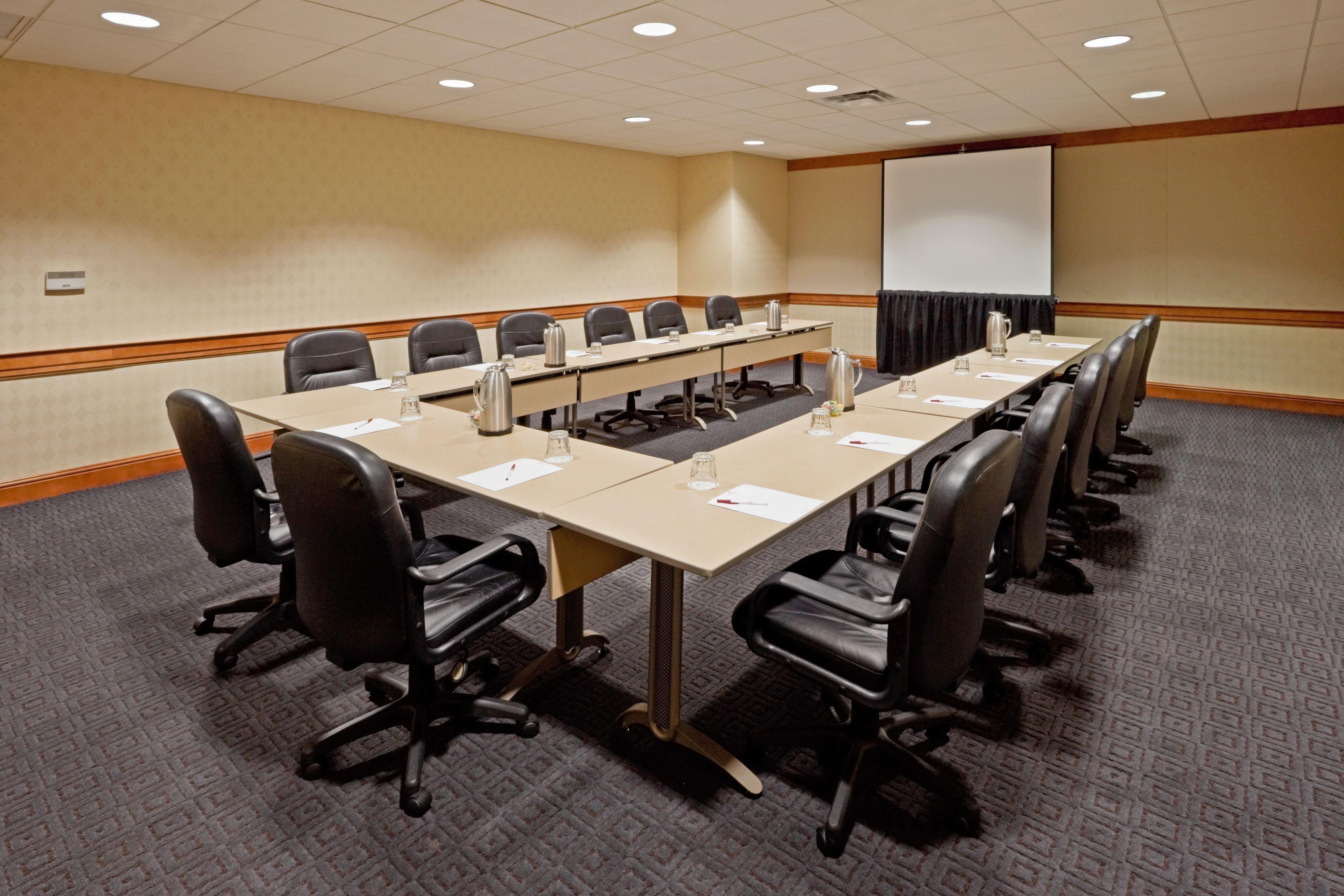 Crowne Plaza Philadelphia King Of Prussia Hotel Екстериор снимка