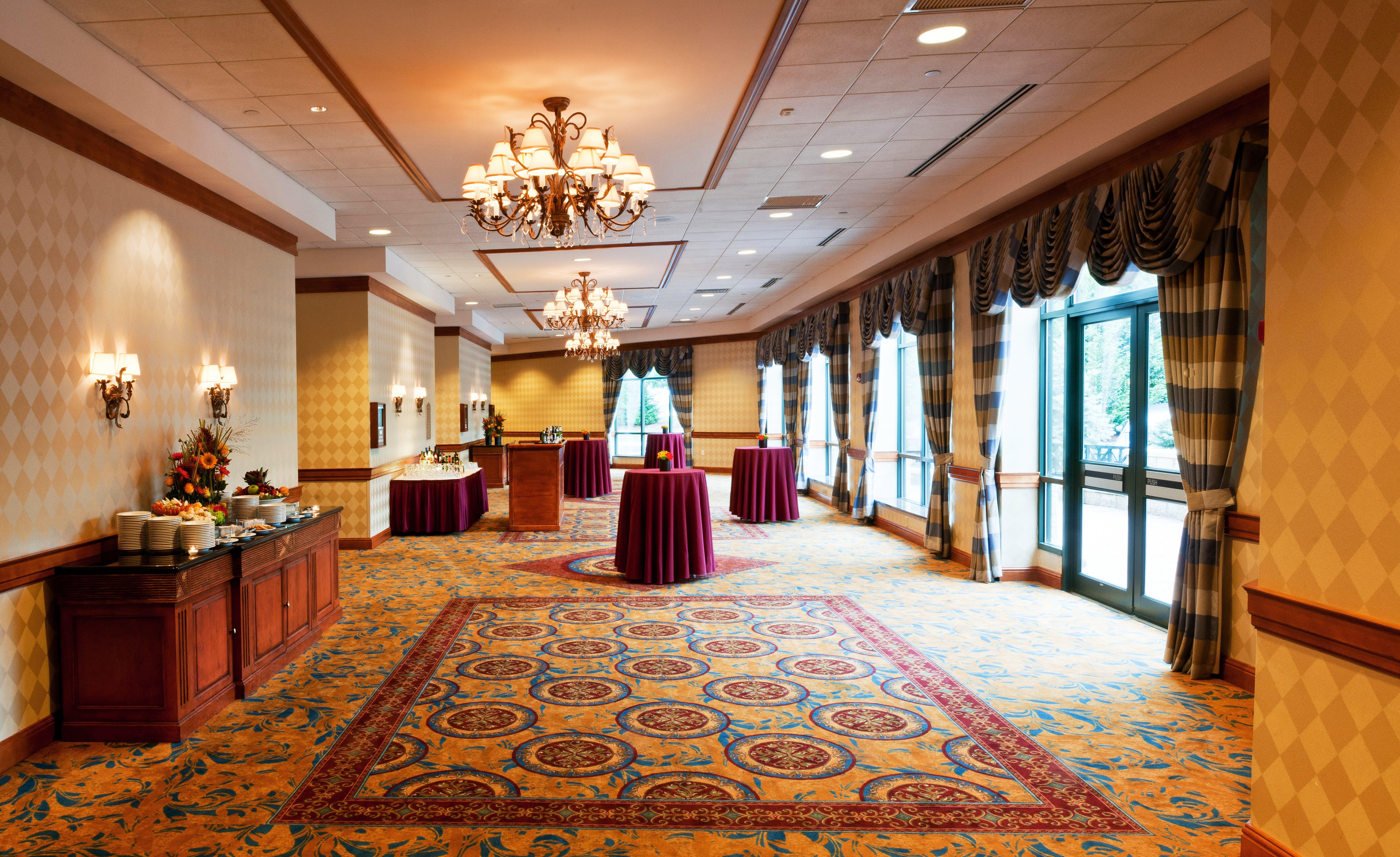 Crowne Plaza Philadelphia King Of Prussia Hotel Екстериор снимка
